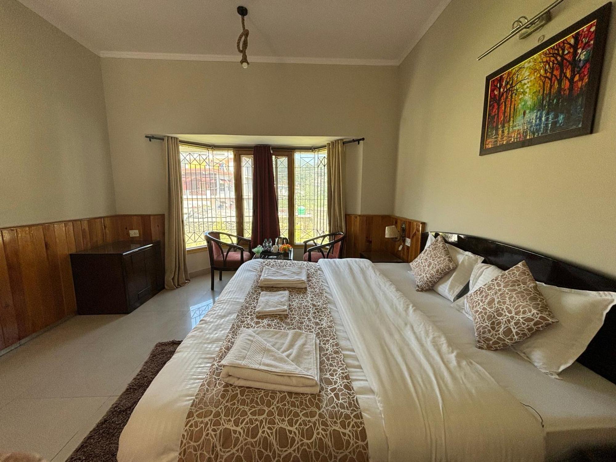 נייניטל Ivy The Boutique Hotel Near Neem Karoli Temple מראה חיצוני תמונה