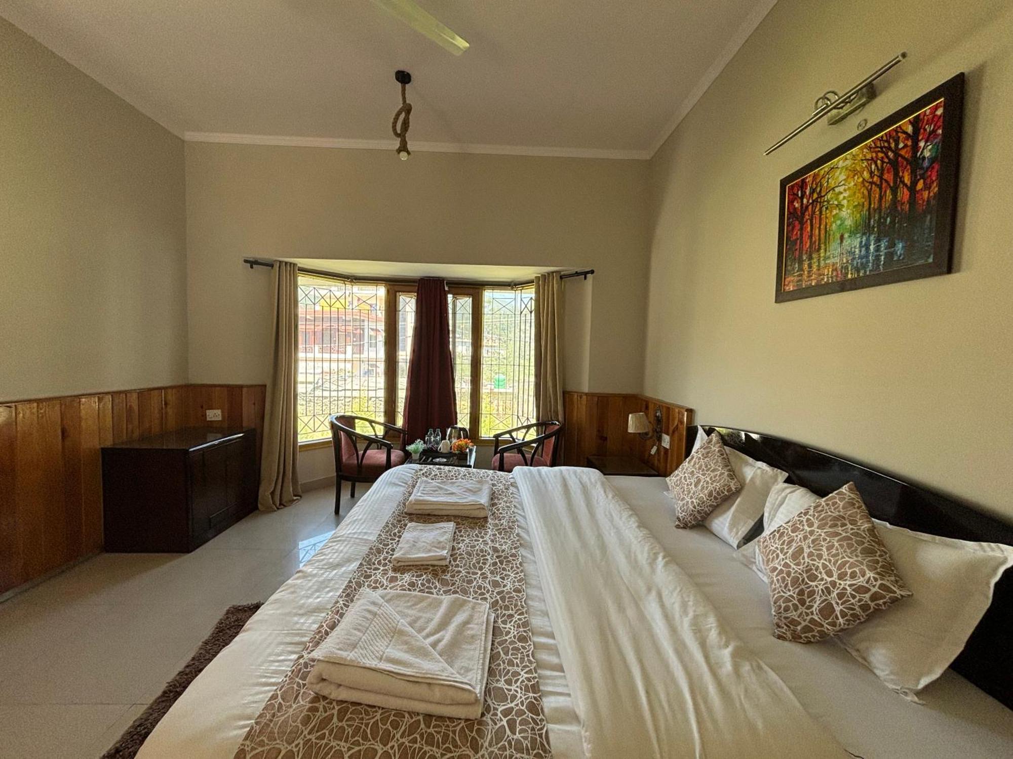 נייניטל Ivy The Boutique Hotel Near Neem Karoli Temple מראה חיצוני תמונה