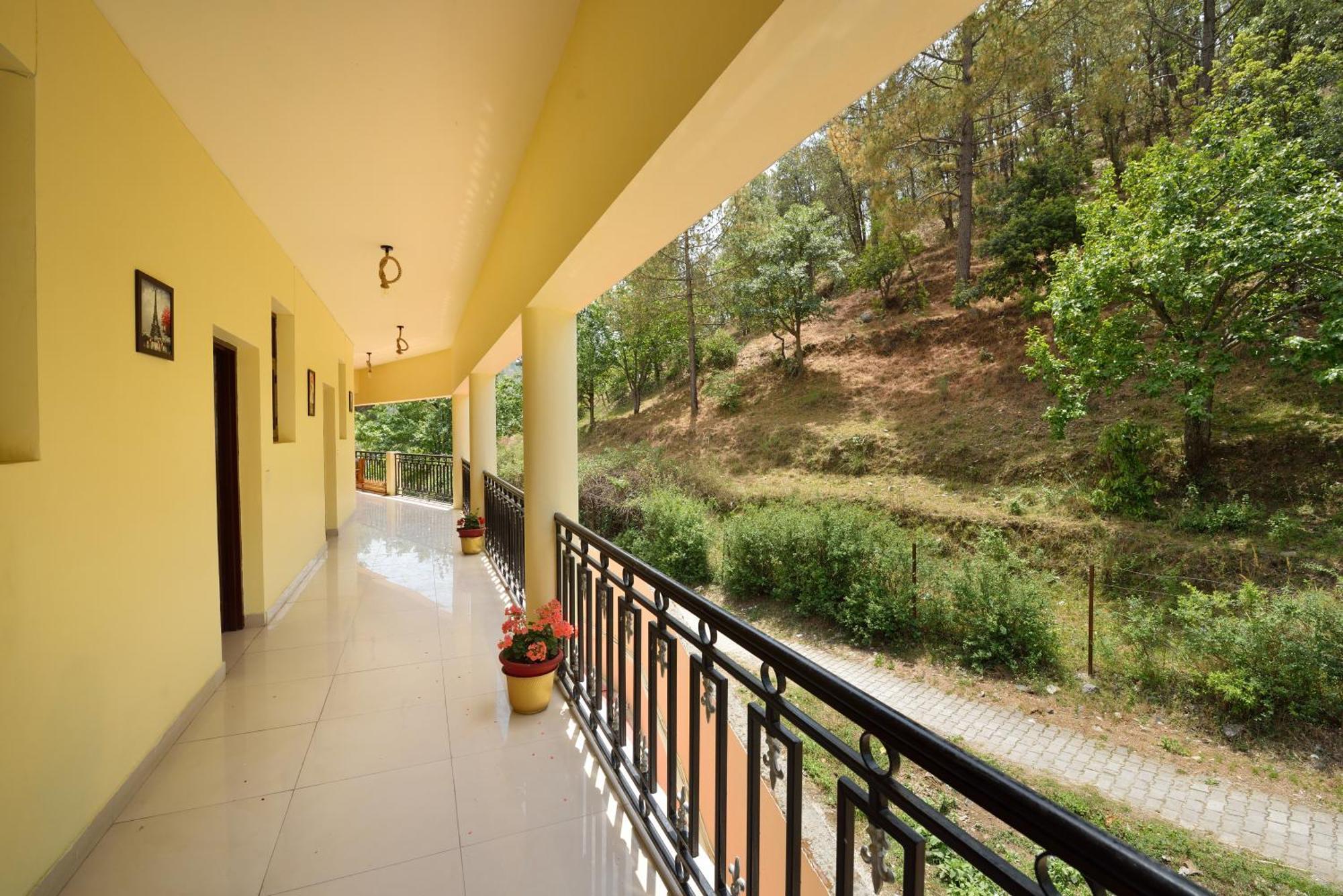 נייניטל Ivy The Boutique Hotel Near Neem Karoli Temple מראה חיצוני תמונה