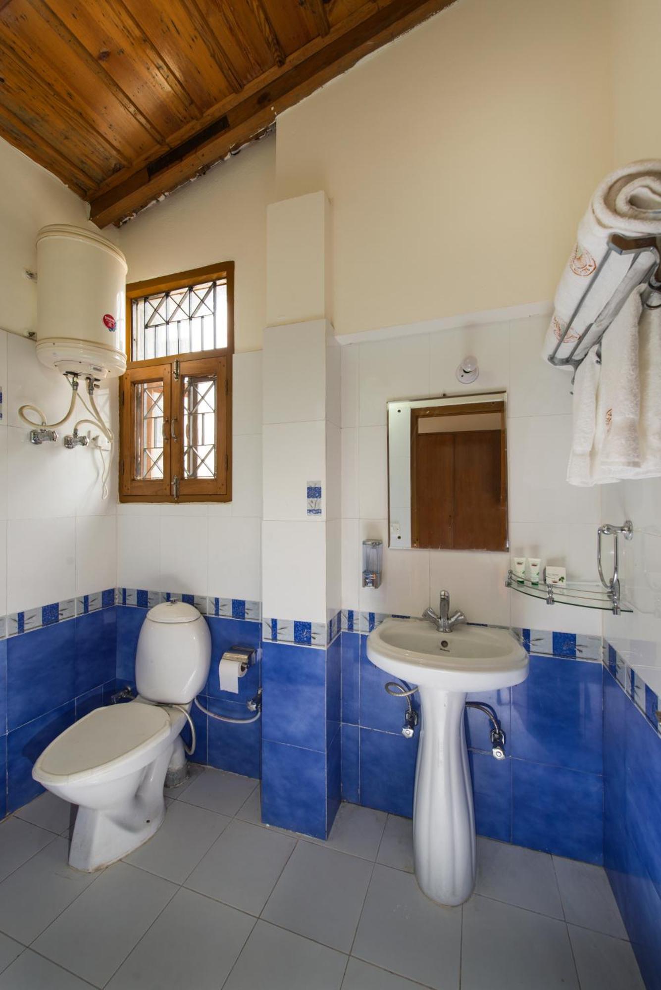 נייניטל Ivy The Boutique Hotel Near Neem Karoli Temple מראה חיצוני תמונה