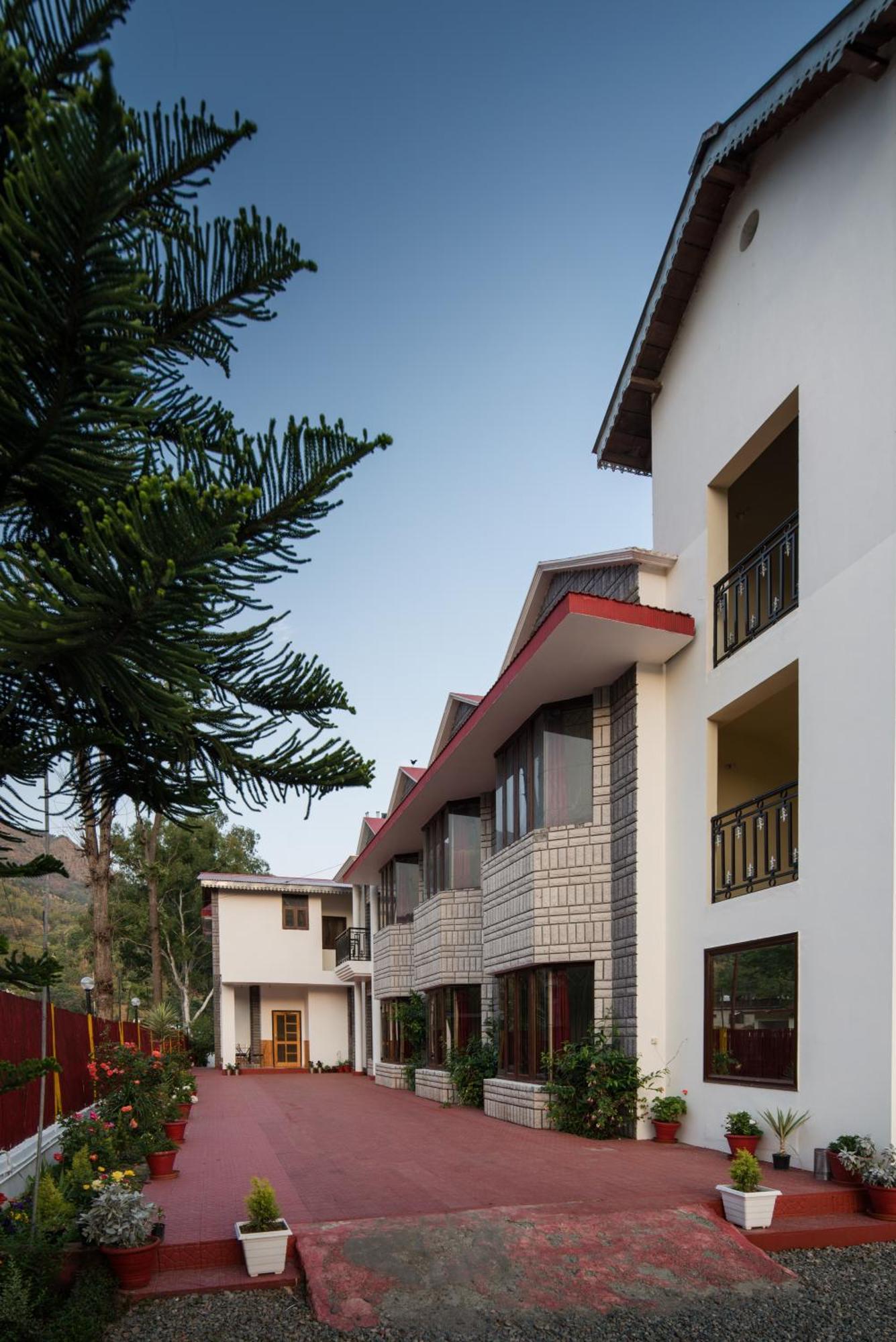 נייניטל Ivy The Boutique Hotel Near Neem Karoli Temple מראה חיצוני תמונה